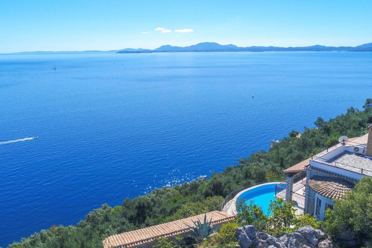 Villa House On The Rocks